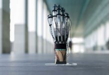 DextrES : des gants haptiques pour toucher les objets virtuels