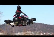Lazareth 496 : la nouvelle moto volante électrique du constructeur français Lazareth