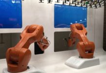 Le Bionic Bar de Strasbourg présente son nouveau barman robotique