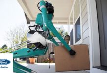 Ford dévoile son nouveau service de livraison de colis associant les robots et les voitures autonomes