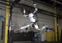 Le robot Atlas de Boston Dynamics aussi agile qu’un humain