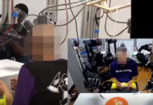 Un homme de 49 ans paralysé depuis 30 ans contrôle 2 bras robotiques de la DARPA pour se nourrir seul