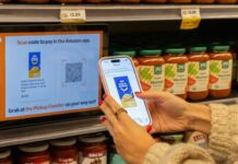 Amazon intègre 12000 produits en rayon… sans toucher aux étagères ! Le magasin du futur sera phygital👇