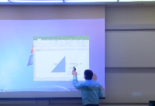 Ne confondez pas la mission et la tĂąche.Jensen Huang l’explique trĂšs bien đMatthew Weathers qui surprend ses Ă©lĂšves pour le 1er avril (2017).Storytelling, technologie et magie… je suis fan !Comment ce prof en Californie en est arrivĂ© lĂ ? đNe confondez pas la mission et la tĂąche.Jensen Huang l’explique trĂšs bien đ