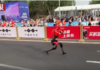 🏆 Départ et arrivée du robot Honor champion du semi-marathon de Pékin.50 min 26… record du monde humain BATTU 👇